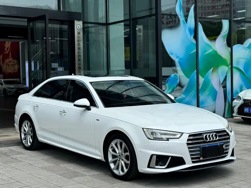 Audi A4L 2019 — фото 3