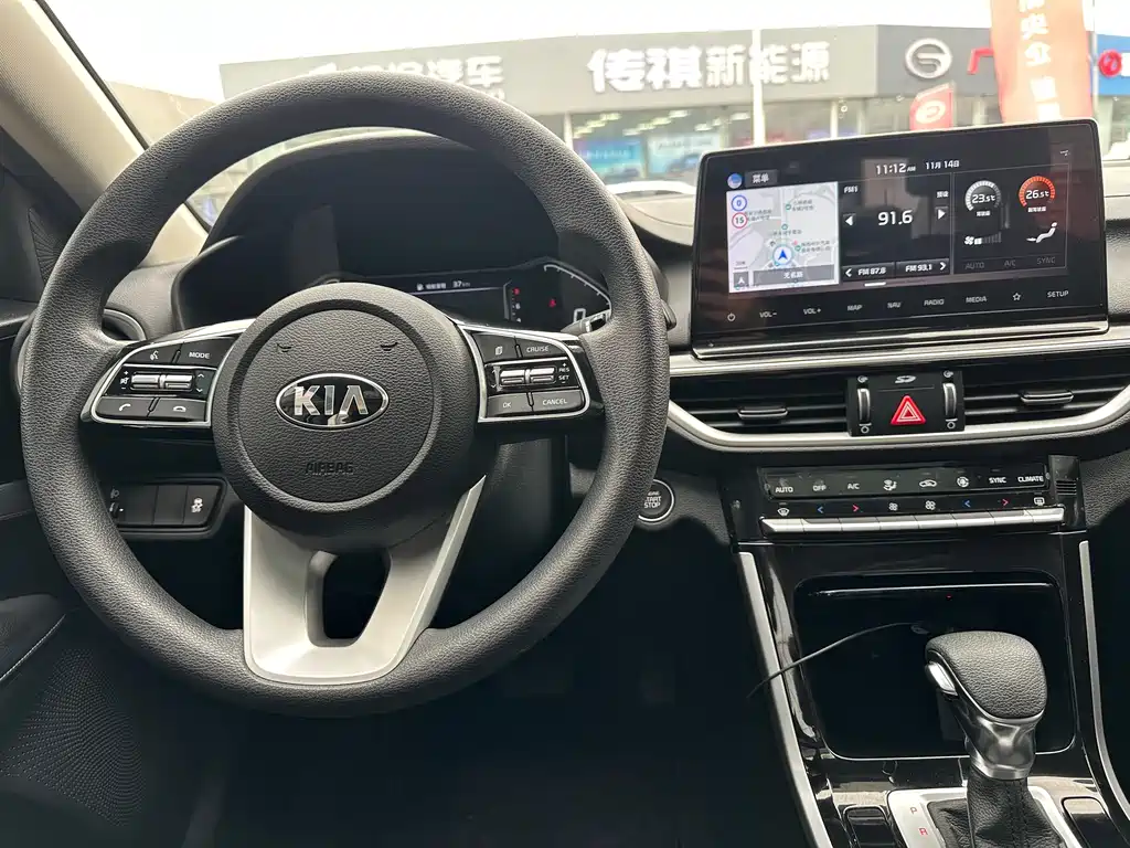 Kia K3 2020 — фото 14