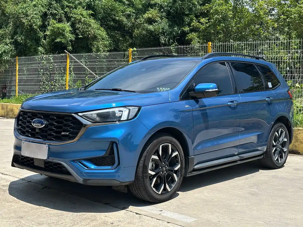 Ford Edge 2021 — фото 1