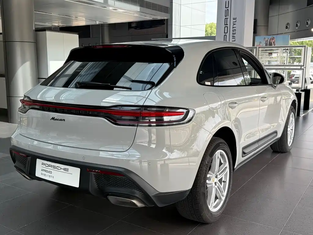 Porsche Macan 2023 — фото 4