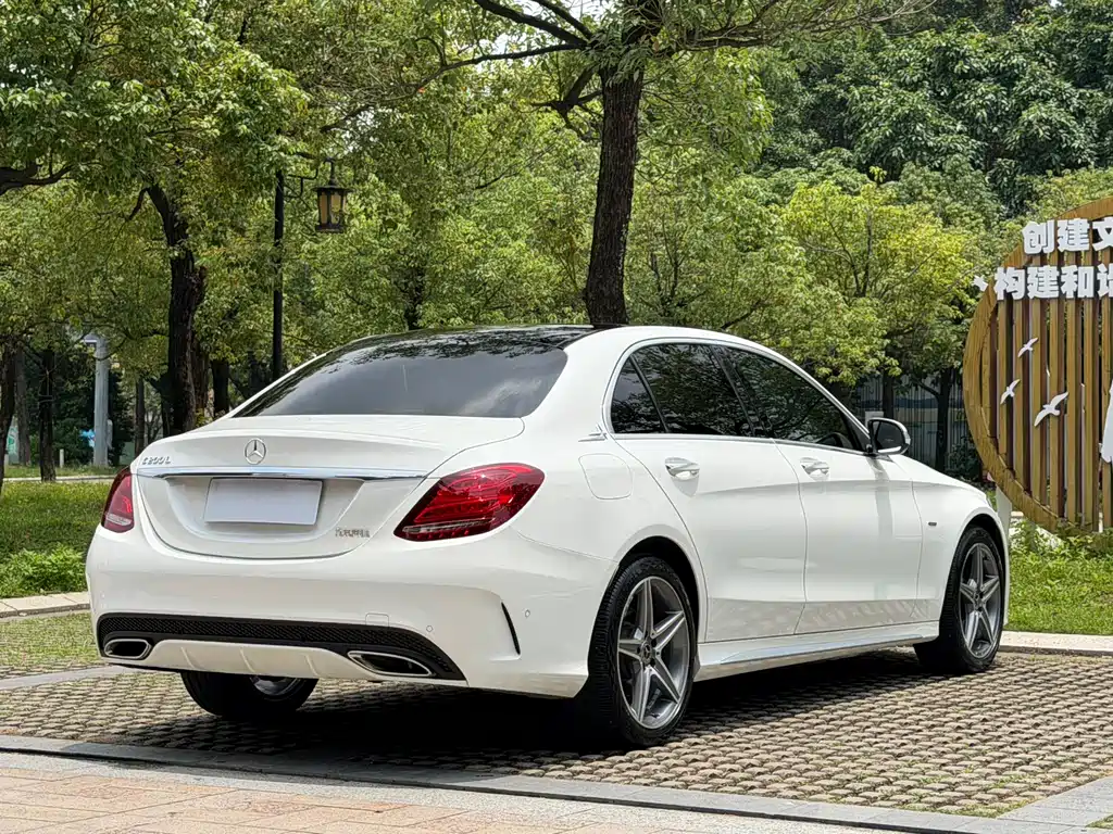 Mercedes-Benz C-Class 2018 — фото 21