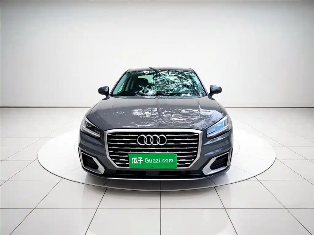 Audi Q2L 2020