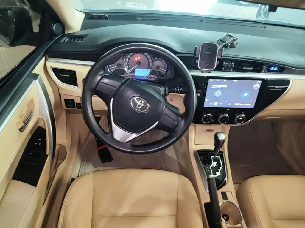 Toyota Corolla 2016 — фото 11