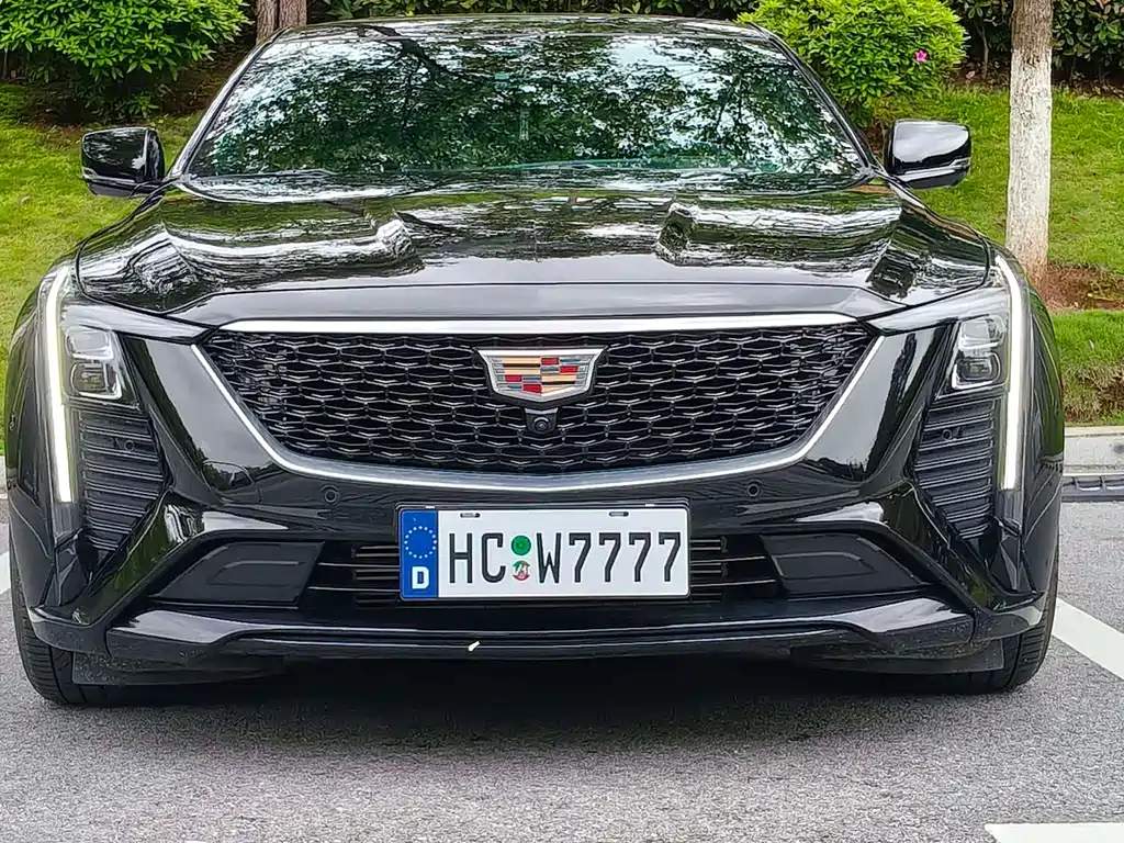 Cadillac CT5 2025 — фото 1
