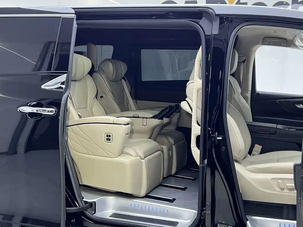 Toyota Vellfire 2024 — фото 13