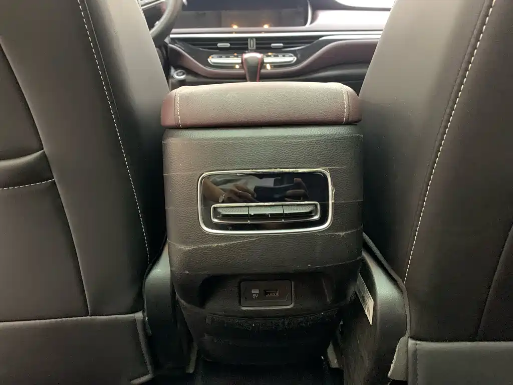 GAC Trumpchi M6 2022 — фото 12