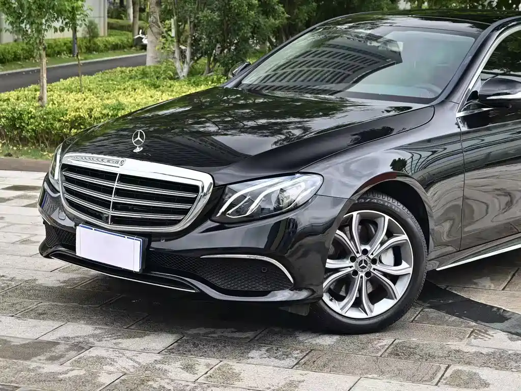 Mercedes-Benz E-Class 2020 — фото 23