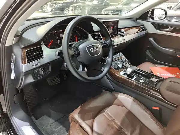 Audi A8 2016