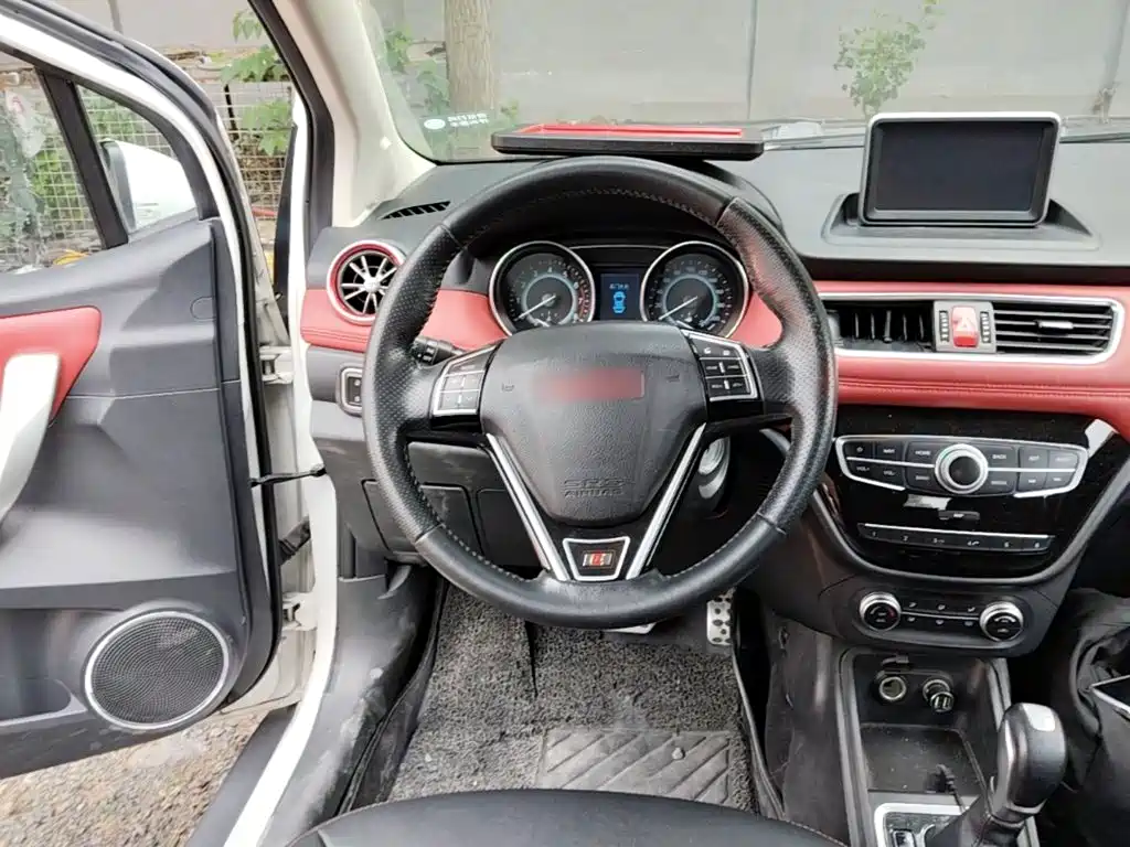 Haval H1 2015 — фото 11