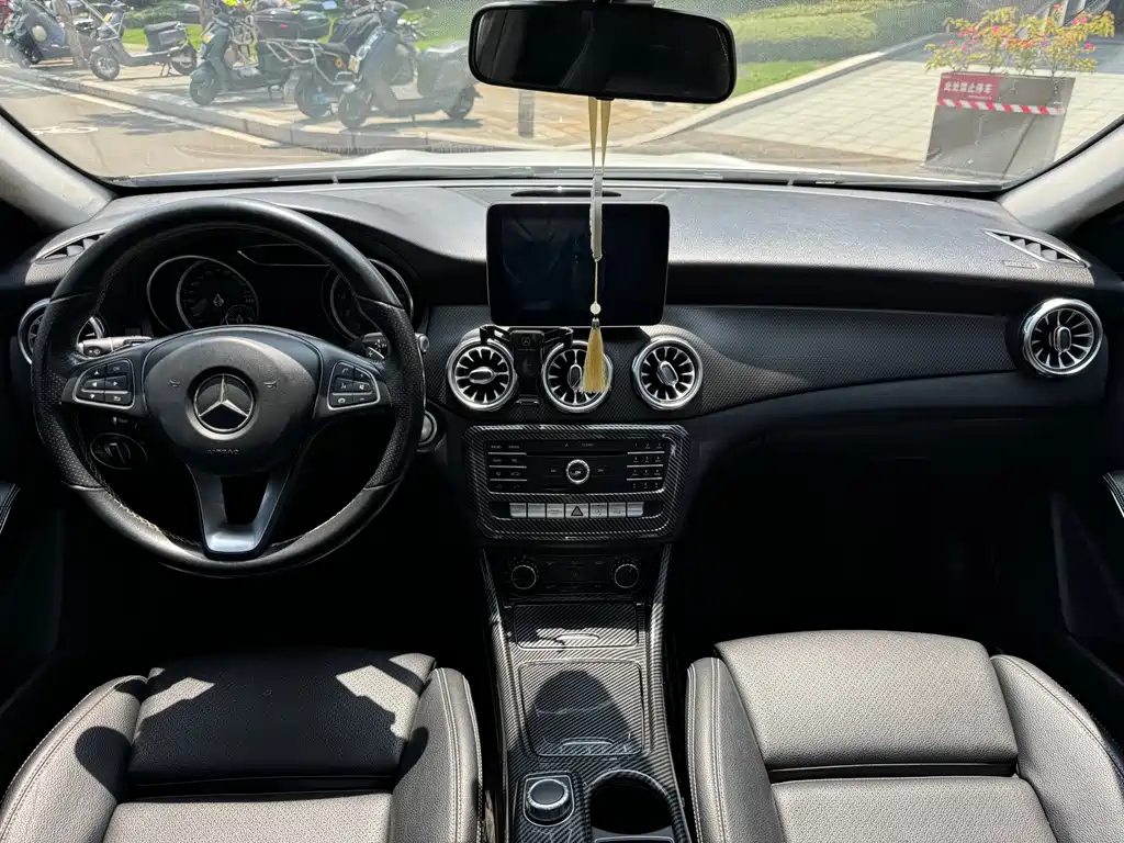 Mercedes-Benz GLA 2018 — фото 8