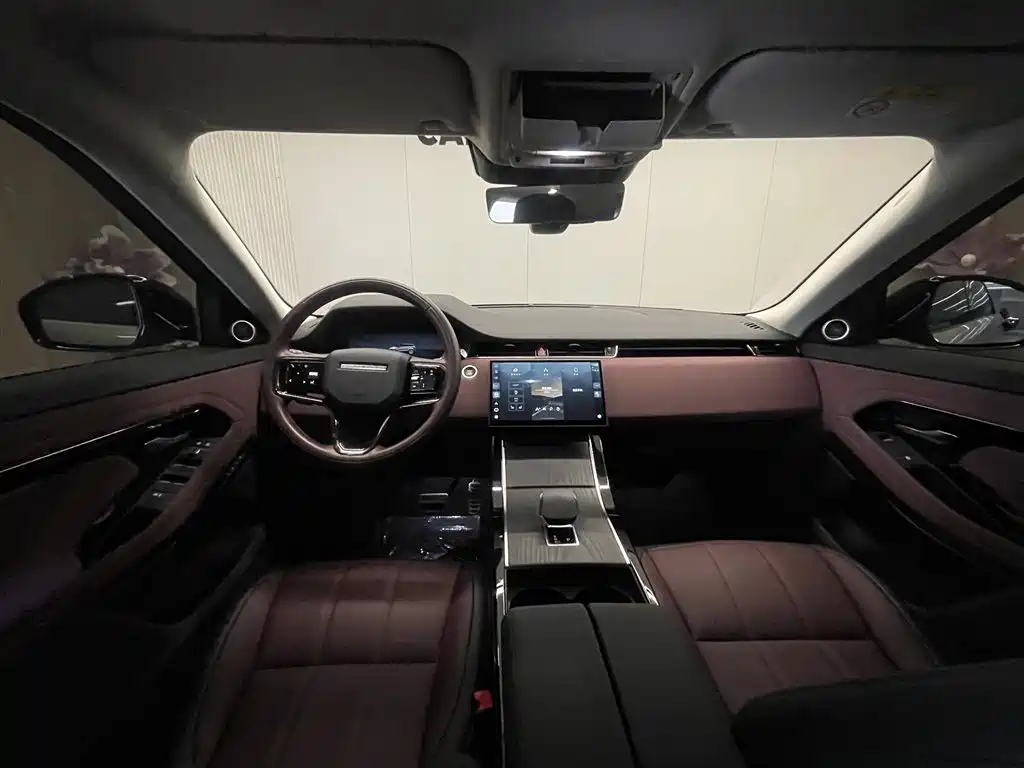 Land Rover Evoque 2025 — фото 12