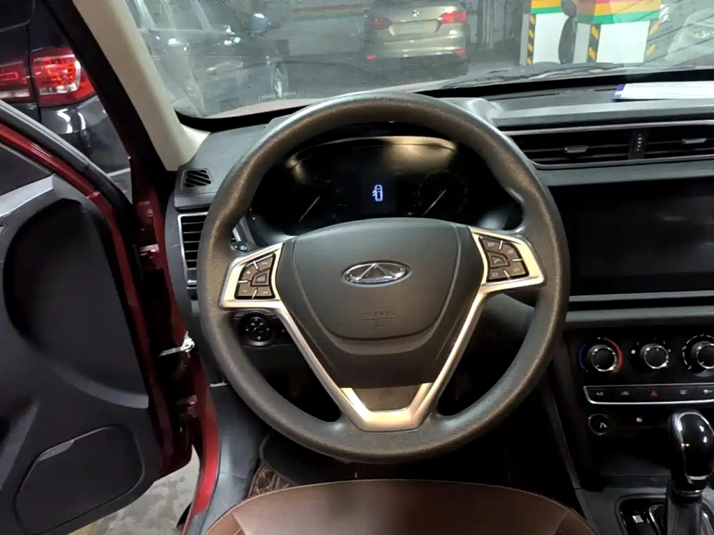 Chery Tiggo 3 2018 — фото 11
