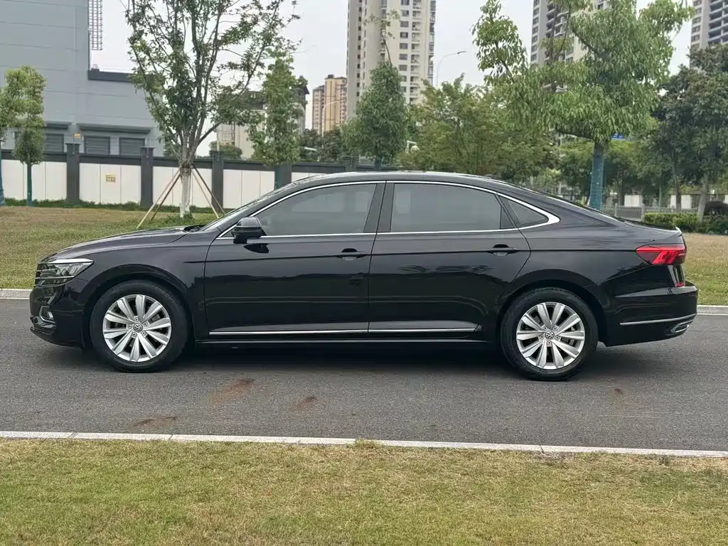 Volkswagen Passat 2019 — фото 3