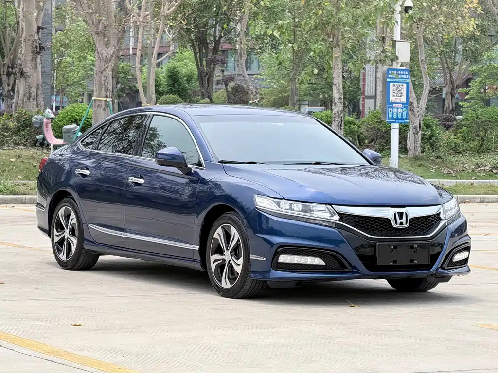 Honda Spirior 2016 — фото 3