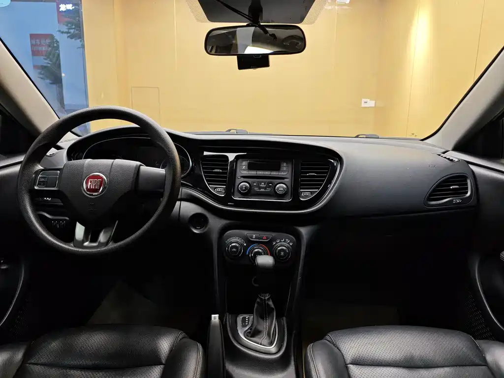 Fiat Viaggio 2016 — фото 19