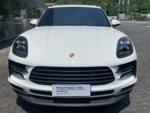 Porsche Macan 2021