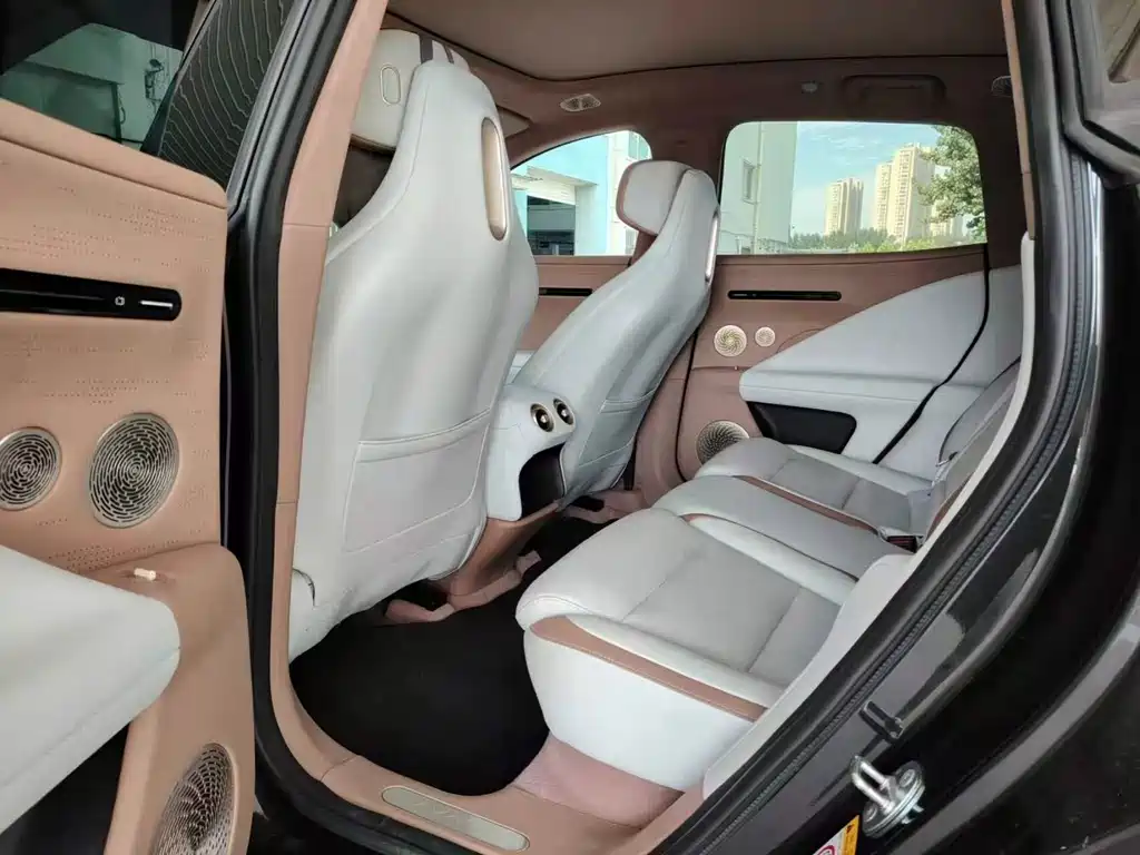 Avatr 07 2025 — фото 3