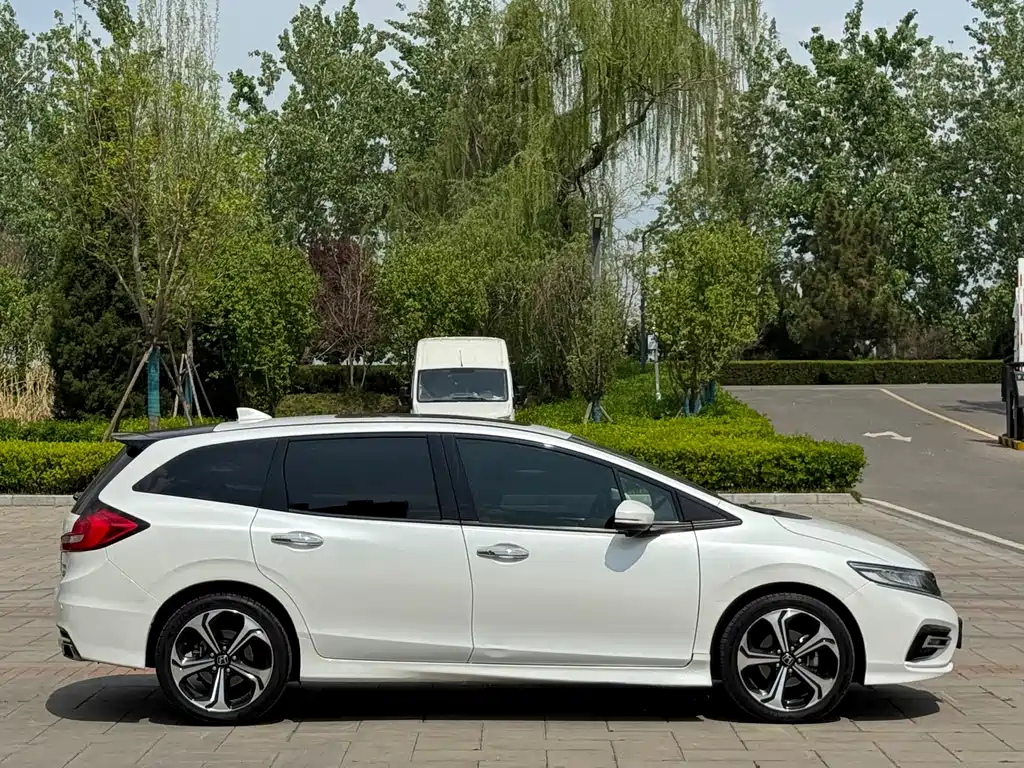 Honda Jade 2018 — фото 4