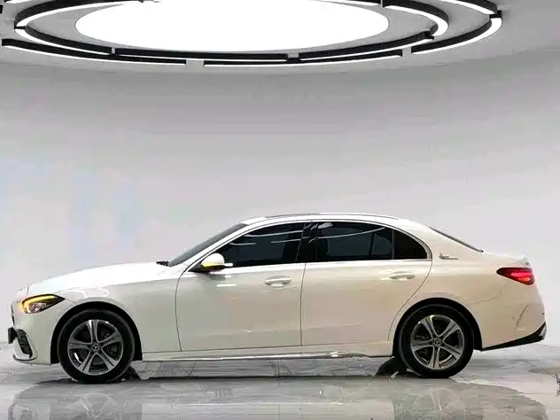 Mercedes-Benz C-Class 2022 — фото 4