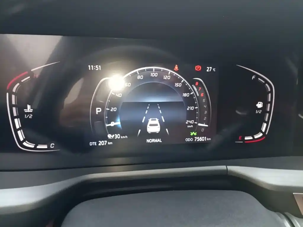 Changan CS75PLUS 2020 — фото 12