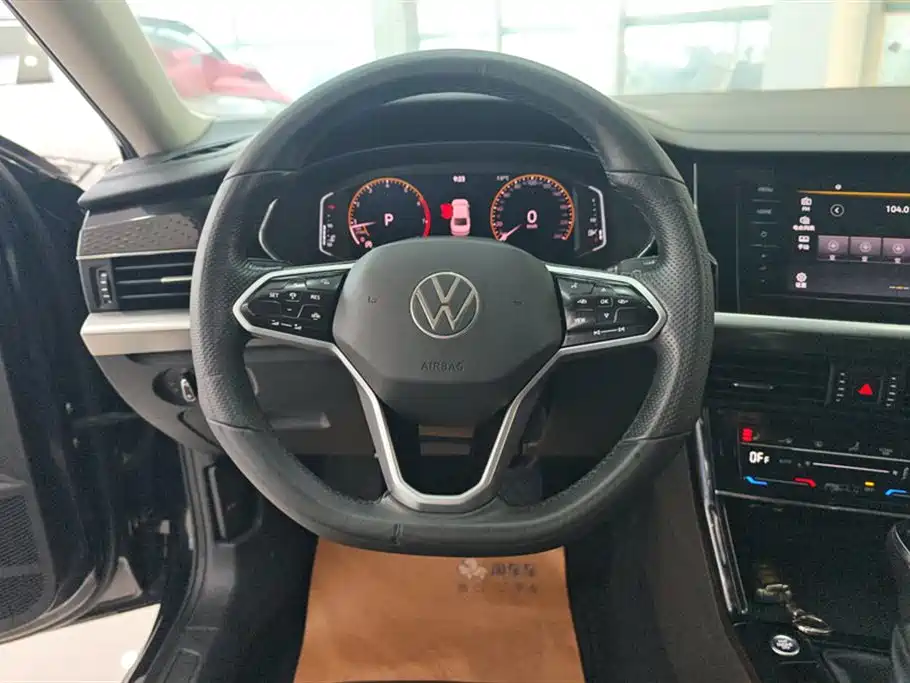 Volkswagen Passat 2023 — фото 15