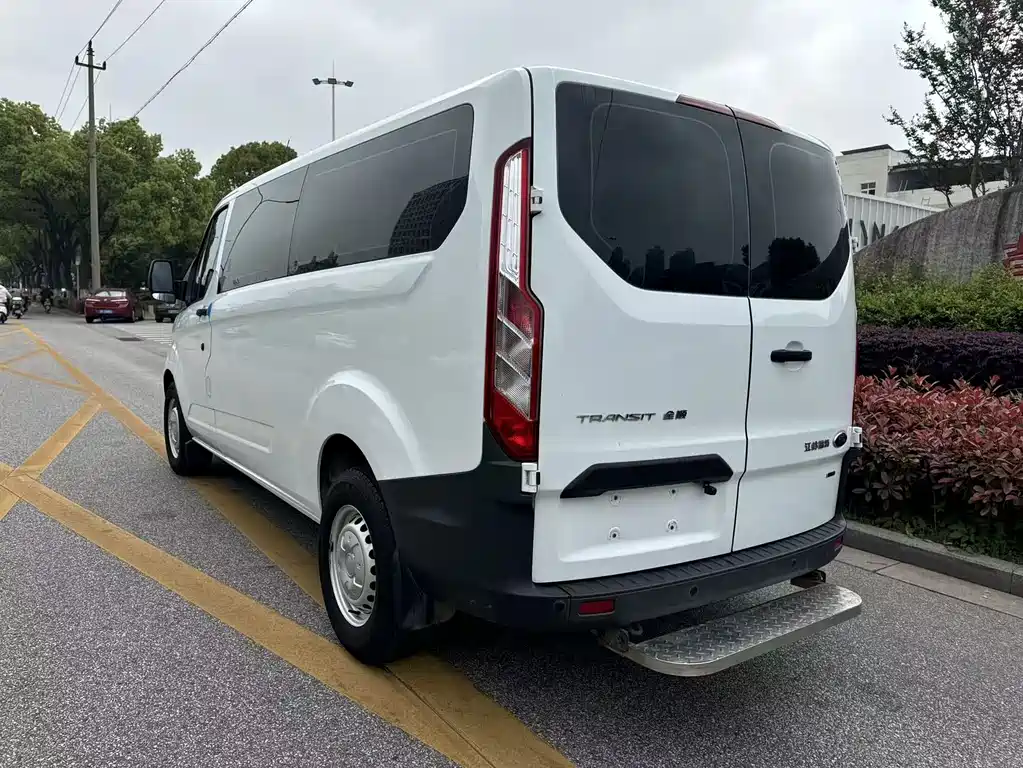 Ford Transit 2021 — фото 9