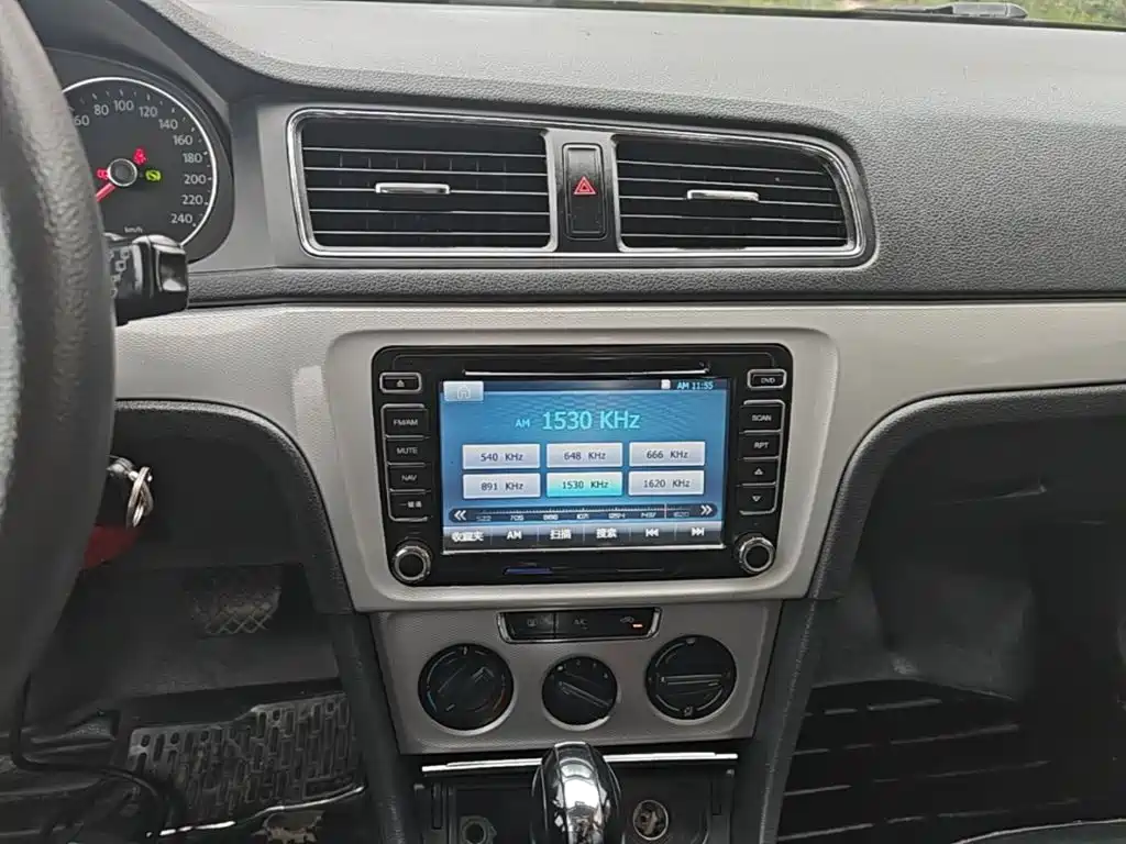 Volkswagen Gran Lavida 2015 — фото 13