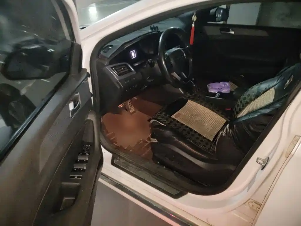 Hyundai Sonata 2015 — фото 17