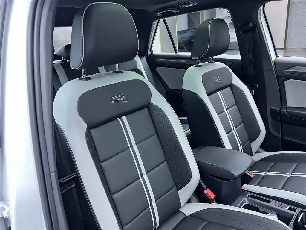 Volkswagen T-Roc 2025 — фото 26