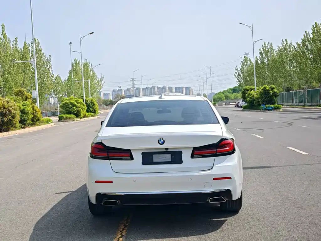 BMW 5 Series 2022