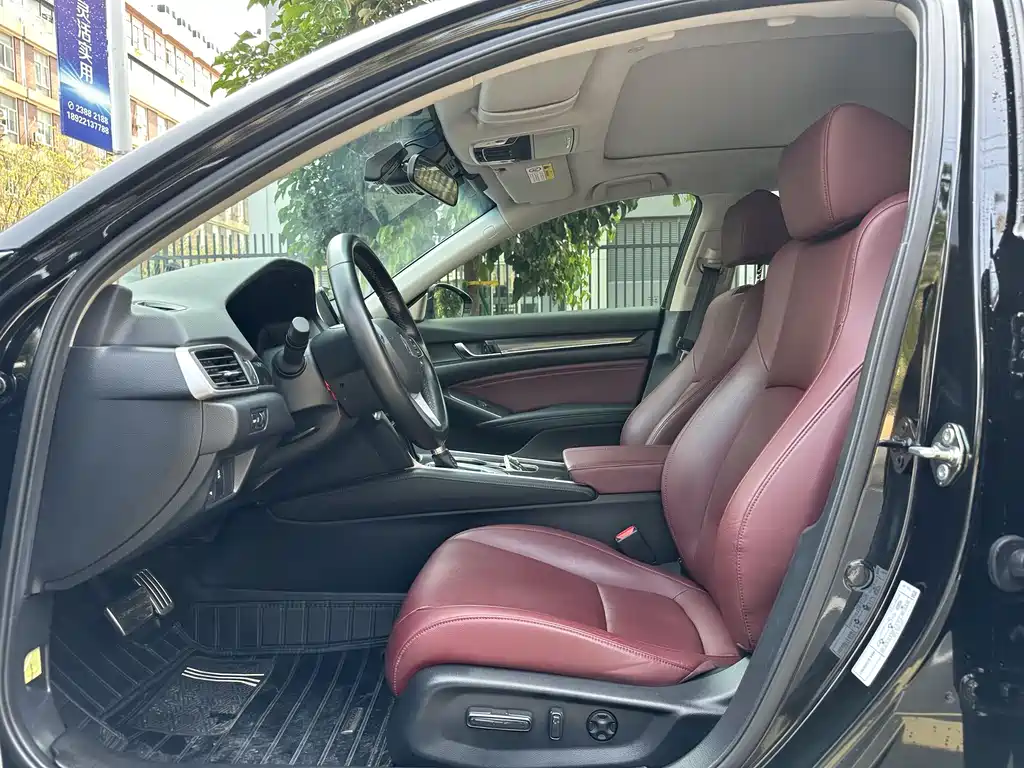 Honda Accord 2023 — фото 9