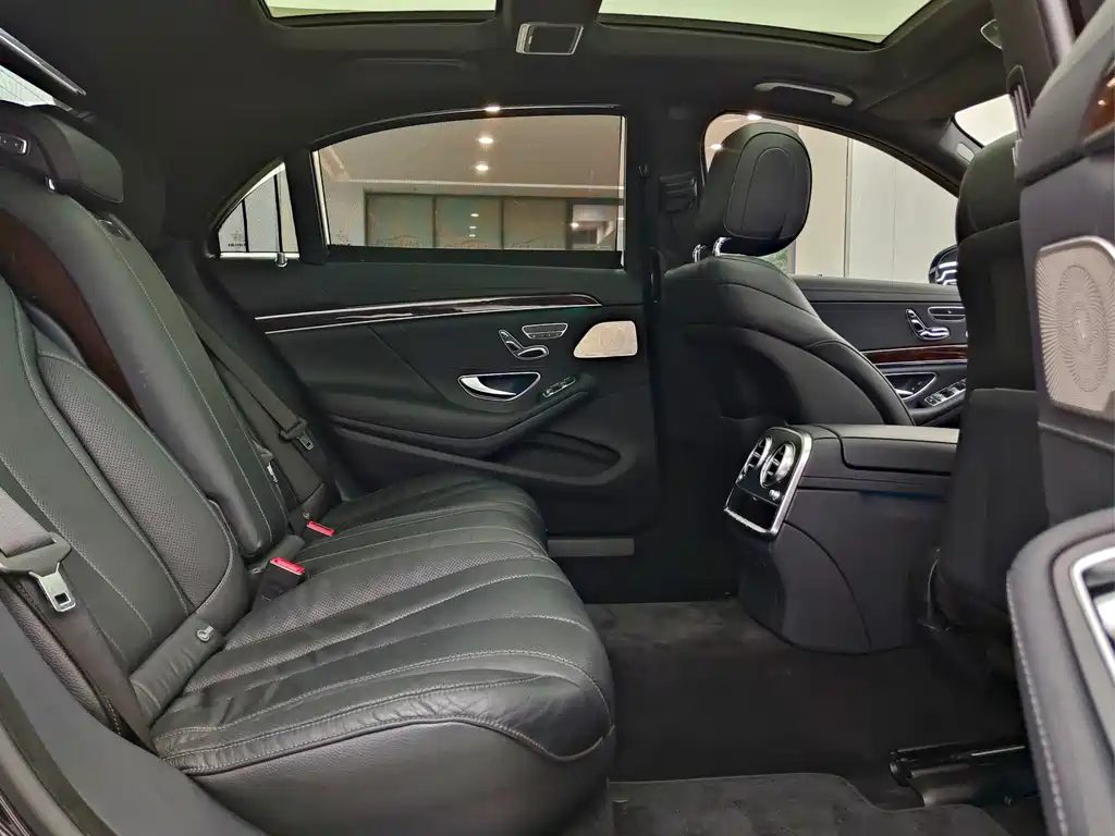 Mercedes-Benz S-Class 2019 — фото 18