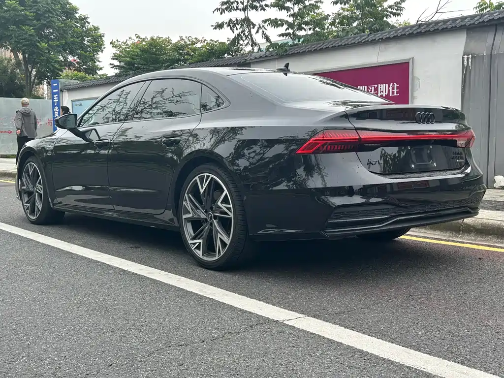 Audi A7L 2024 — фото 8