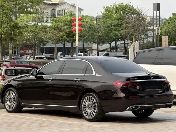 Mercedes-Benz E-Class 2021