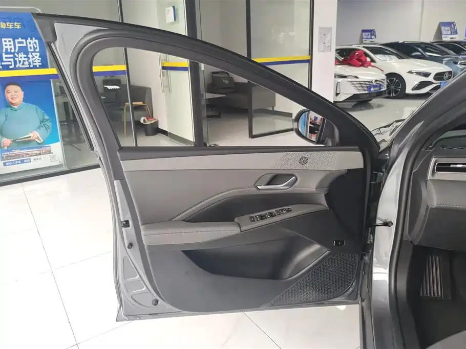 BYD Qin PLUS 2025 — фото 7
