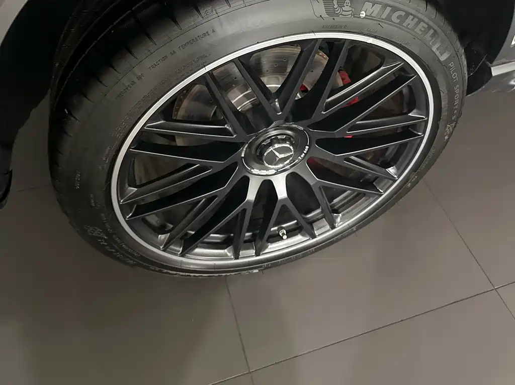 Mercedes-Benz GLS AMG — фото 9