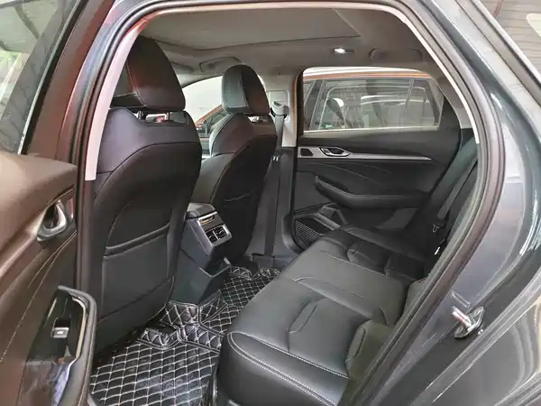 Geely Xingrui 2021