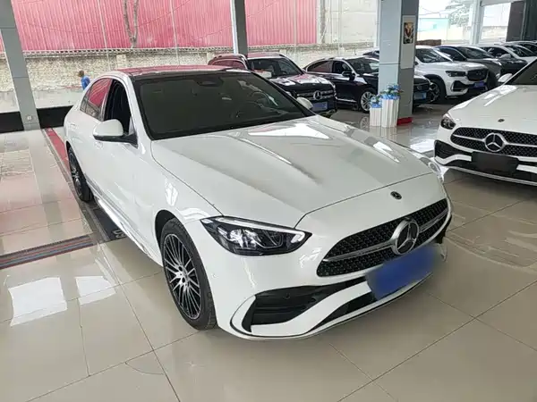 Mercedes-Benz C-Class 2024