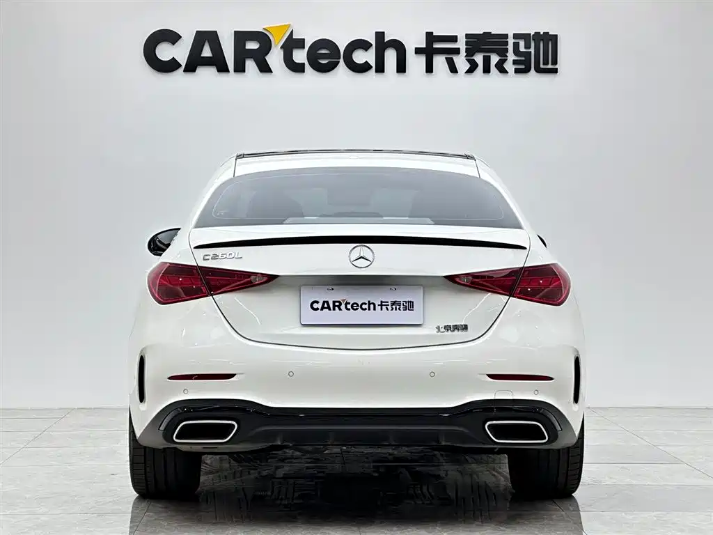 Mercedes-Benz C-Class 2025 — фото 4
