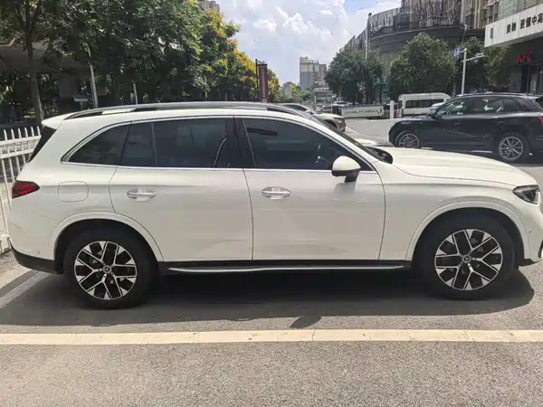 Mercedes-Benz GLC 2024