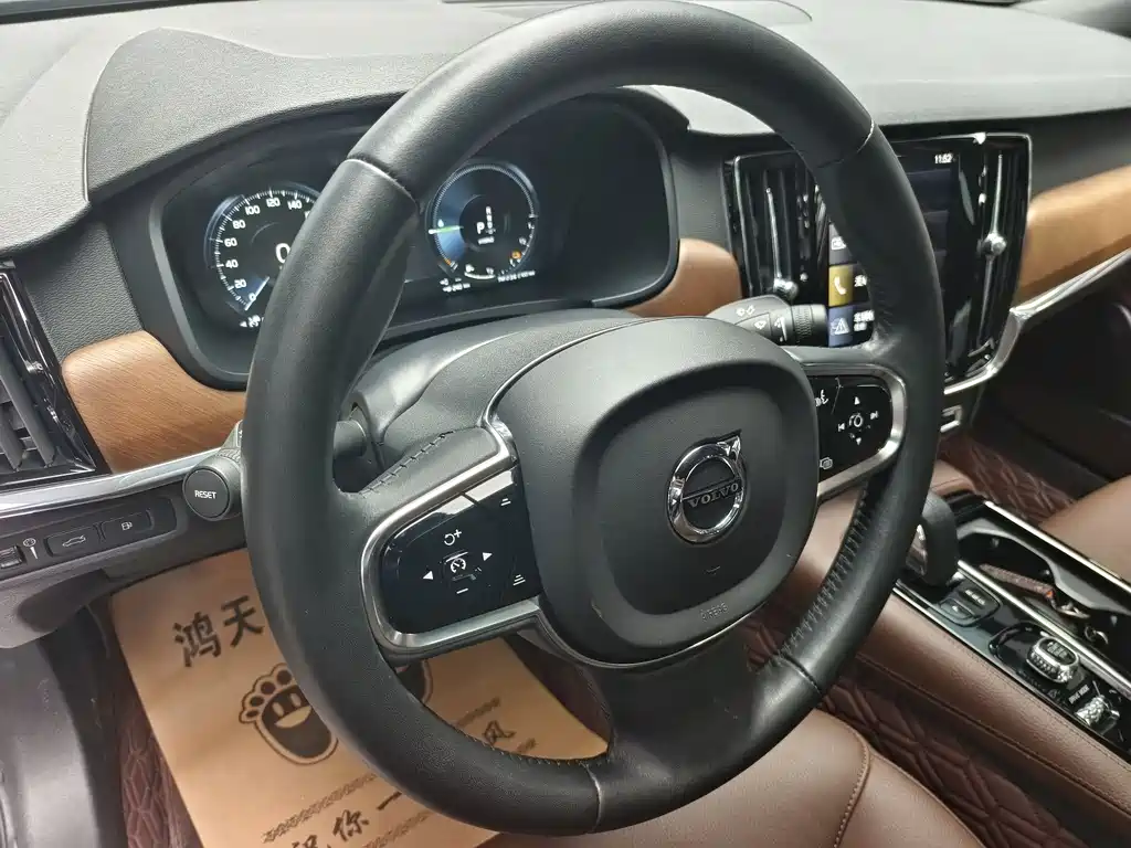 Volvo S90 PHEV 2021 — фото 8