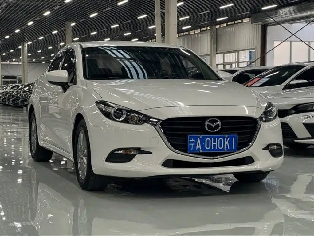 Mazda 3 Axela 2018 — фото 3