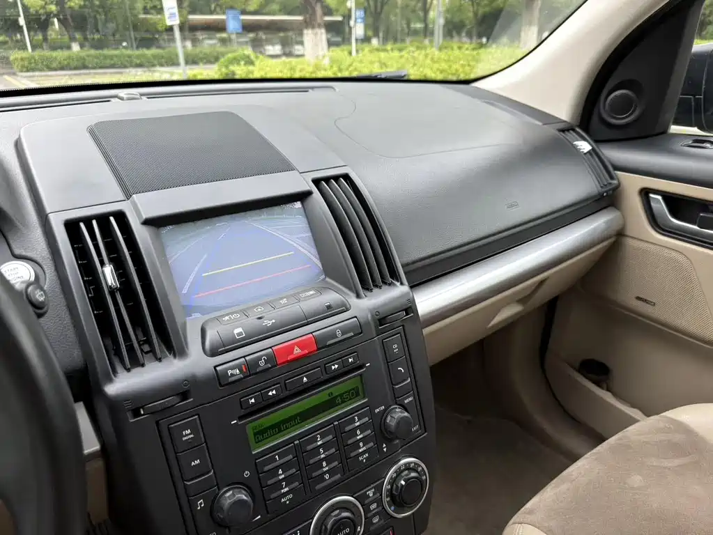 Land Rover Freelander 2 2010 — фото 12