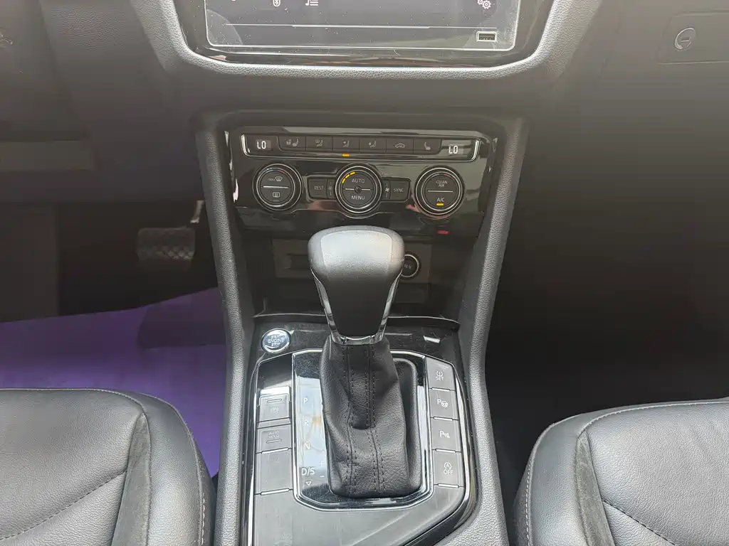 Volkswagen Tiguan L 2019 — фото 11