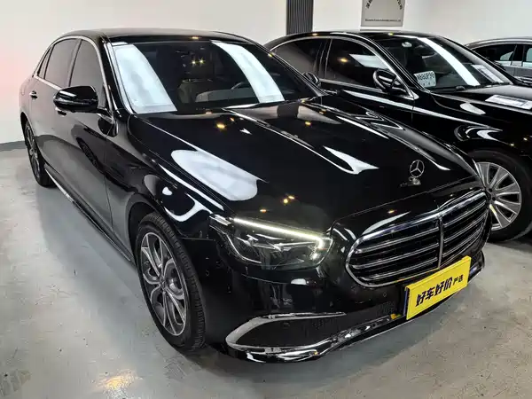 Mercedes-Benz E-Class 2022