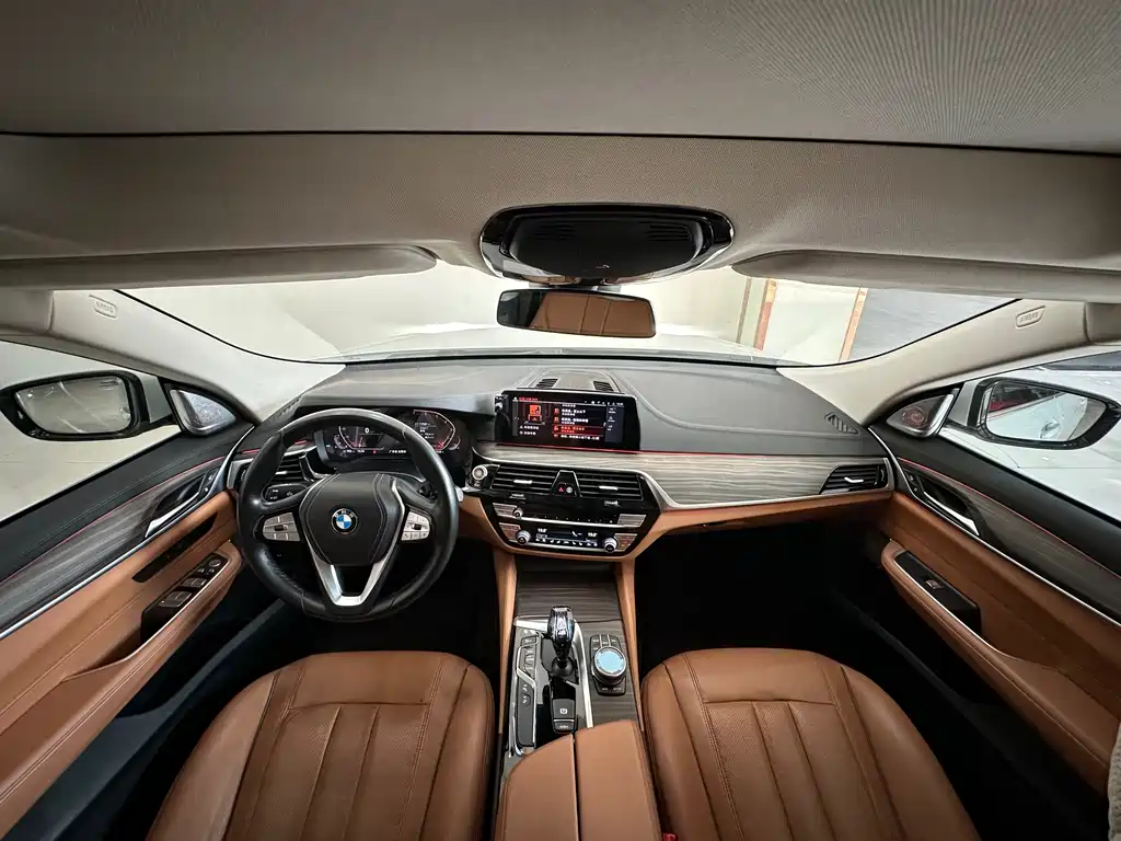 BMW 6 Series GT 2020 — фото 19