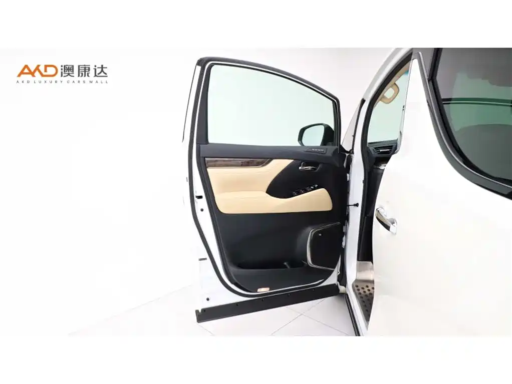 Toyota Vellfire 2021 — фото 11