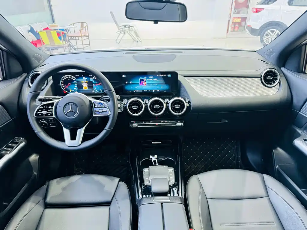 Mercedes-Benz GLA 2023 — фото 10