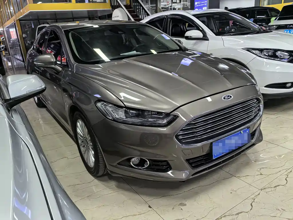 Ford Mondeo 2014 — фото 3