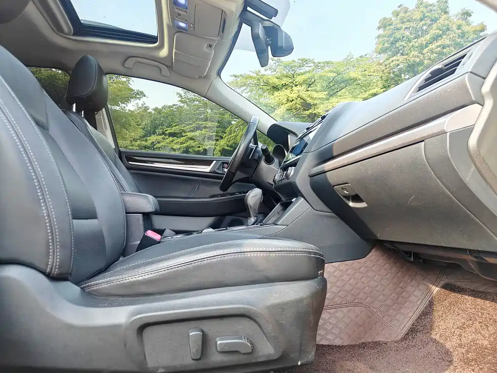 Subaru Outback 2016 — фото 15